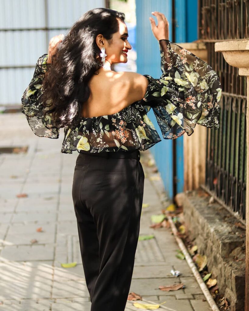 Off-Shoulder