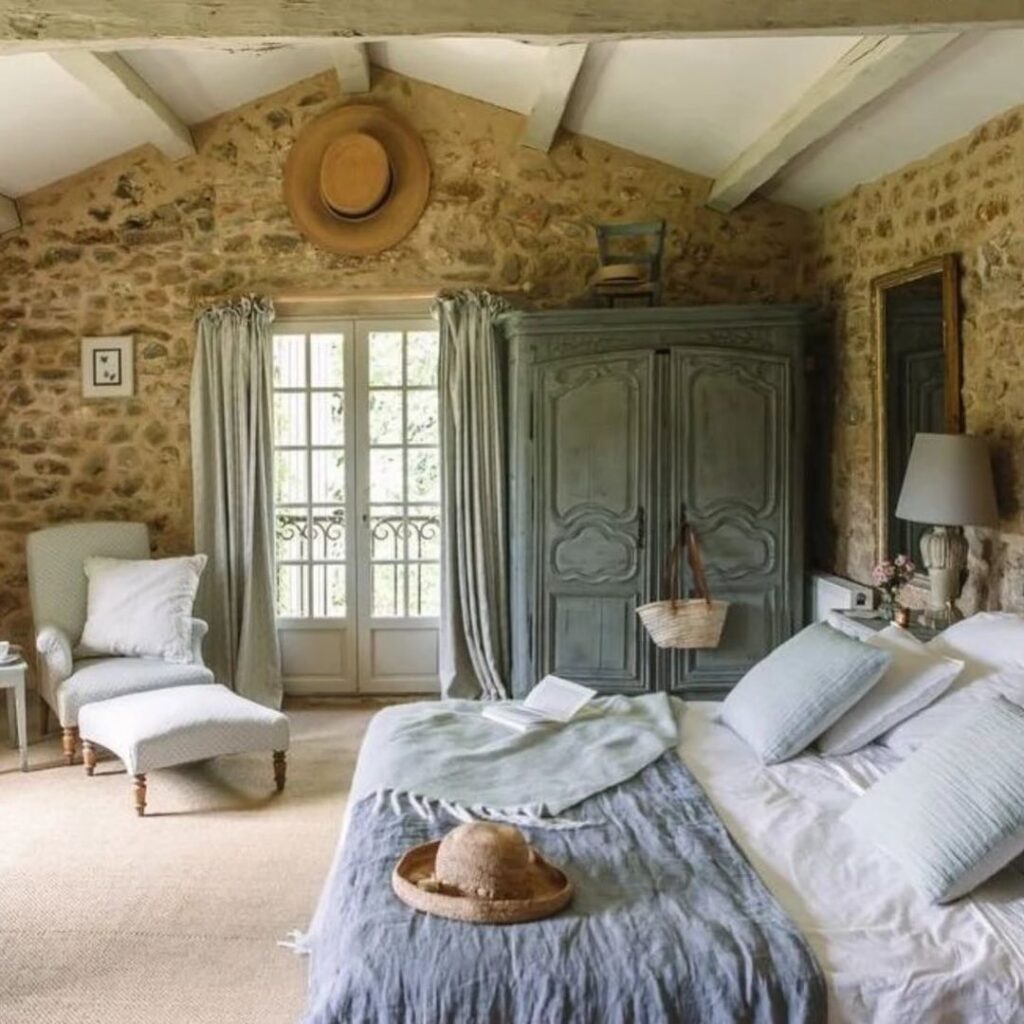 Cottage-Core